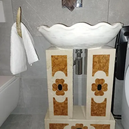 Dependance مالتشيزينيه